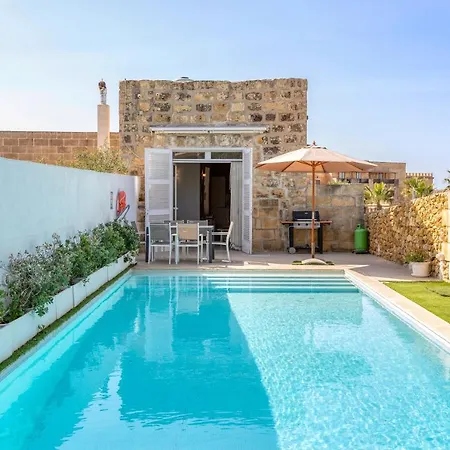 Sunny Side Spacious With Private Pool & Wifi By 360 Estates 빌라