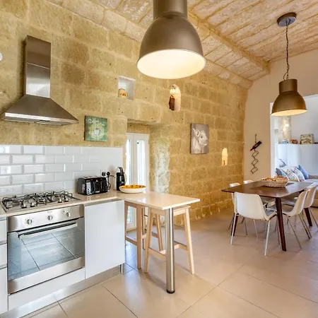 Sunny Side Spacious With Private Pool & Wifi By 360 Estates 빌라