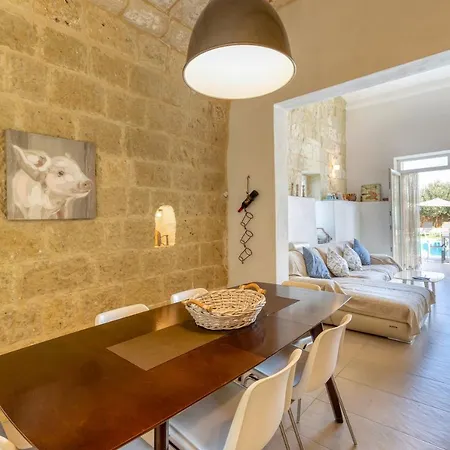 빌라 Sunny Side Spacious With Private Pool & Wifi By 360 Estates *
